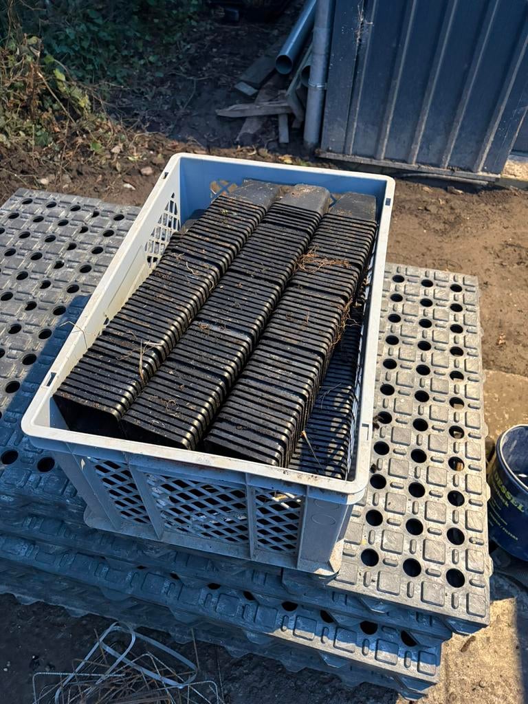 500 stuks p9 potjes, Ophalen, Zo goed als nieuw