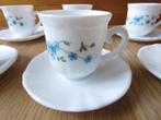 vintage arcopal 6 tasses sous tasses expresso motif myosotis, Ophalen of Verzenden, Zo goed als nieuw, Kop(pen) en/of Schotel(s)