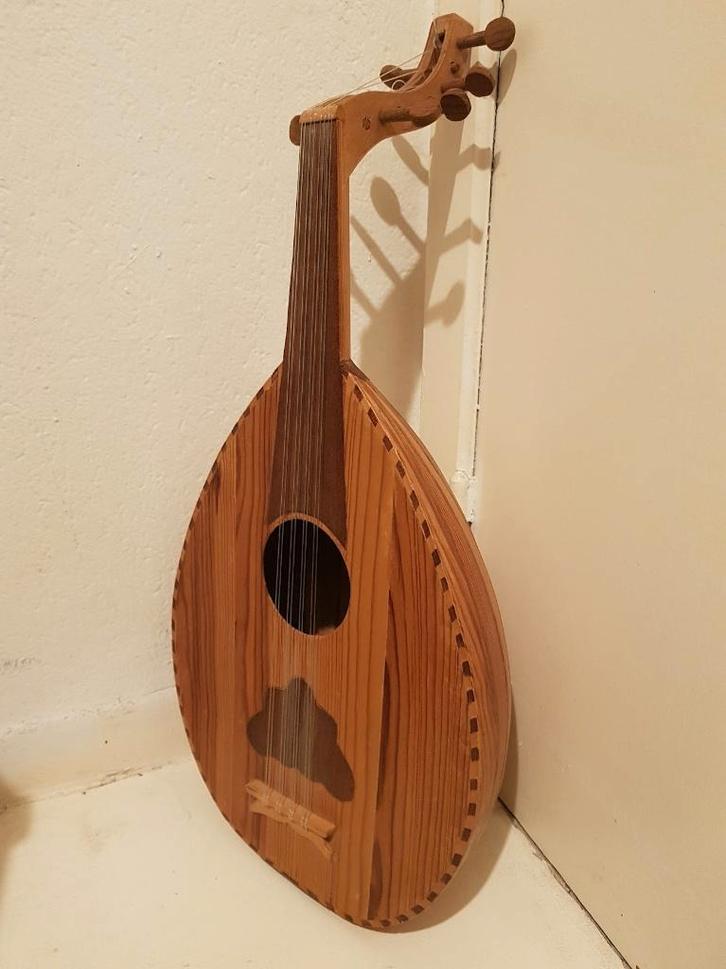 Luit, (oed) lute, te koop, middeleeuws model., Muziek en Instrumenten, Snaarinstrumenten | Gitaren | Akoestisch, Gebruikt, Overige typen