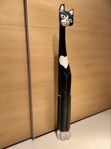 Houten kat, ong 120cm hoog.   beschikbaar voor biedingen