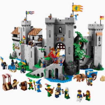 Lego Icons 10305 - Lion Knight's Castle beschikbaar voor biedingen