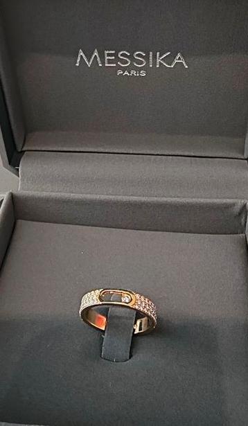 Messika pavé wedding ring 0,49 crt /18 crt /box/paper beschikbaar voor biedingen