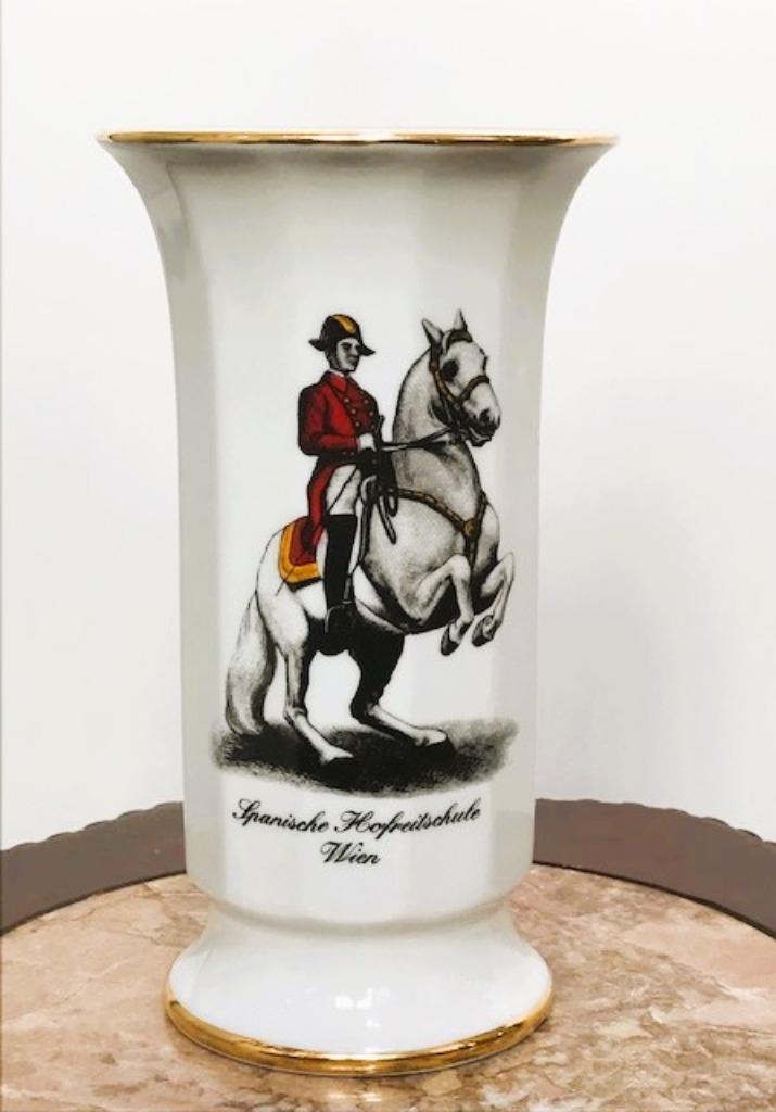 Paard met Ruiter Hassenpflug HK Austria vaas😍😎🤗, Antiek en Kunst, Antiek | Porselein, Ophalen of Verzenden