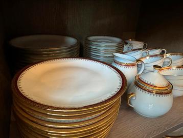 Limoges servies  beschikbaar voor biedingen