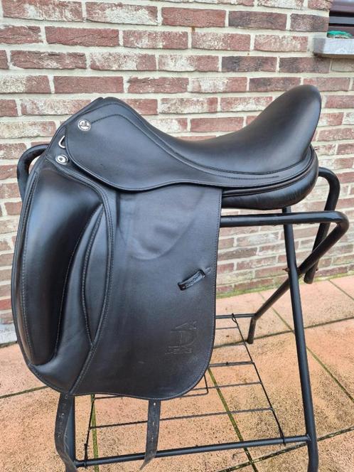 Monoblad dressuurzadel Prestige X-D1 K Zero 17 - 17,5', Dieren en Toebehoren, Paarden en Pony's | Hoofdstellen en Tuigage, Gebruikt