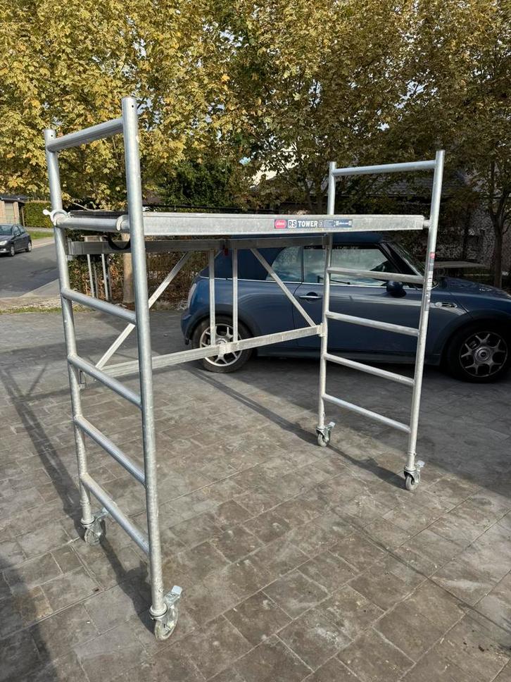Altrex rolstelling TE HUUR, Doe-het-zelf en Bouw, Steigers, Ophalen