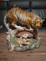 Standbeeld van een tijger samen met haar welp, Antiek en Kunst, Ophalen