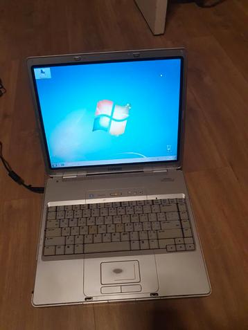 Partij vintage laptops beschikbaar voor biedingen