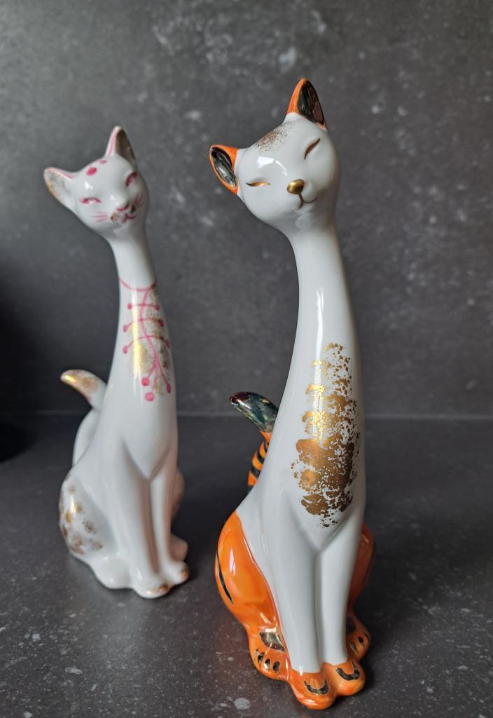 2 porseleinen katten van Graefenthal Germany - Siamees, Verzamelen, Beelden en Beeldjes, Zo goed als nieuw, Dier, Ophalen of Verzenden