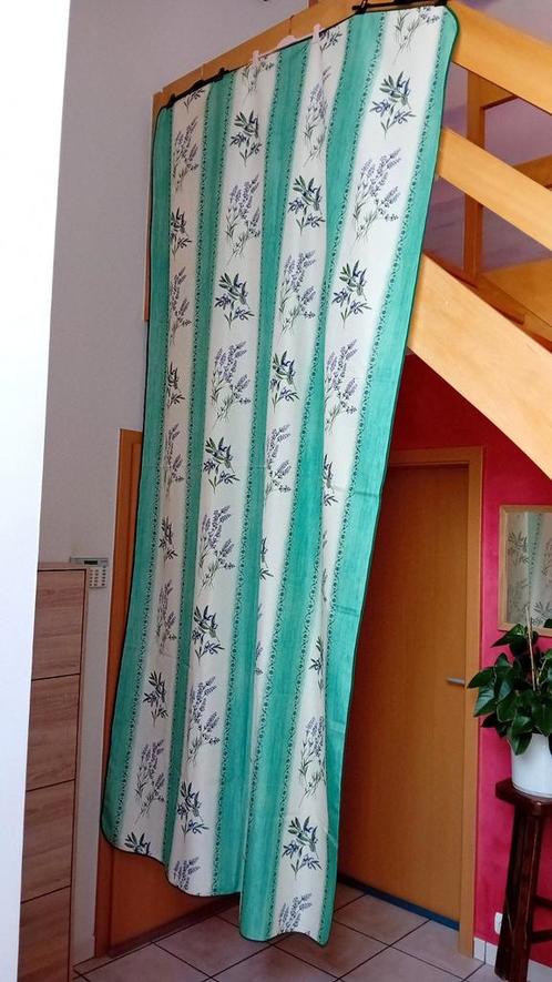 Zeer groot groen vlekbestendig tafelkleed 148 x 300 cm, Huis en Inrichting, Tafelkleden, Zo goed als nieuw, Rechthoek, Binnen