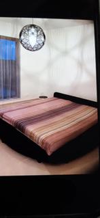 Lit rond, matelas et sommier, Enlèvement, Comme neuf