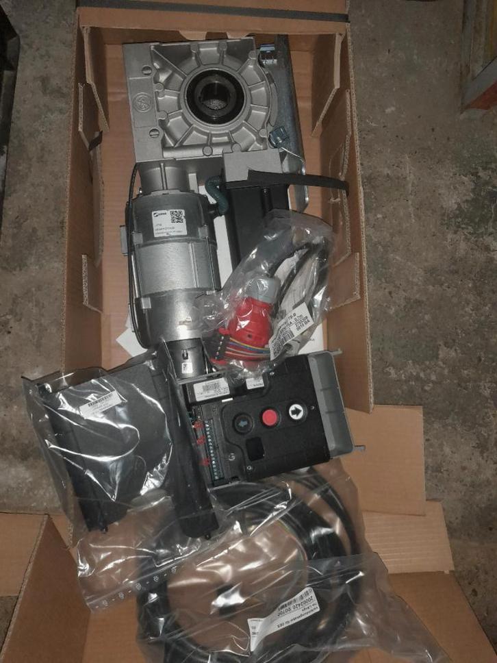 Garagepoort industriële motoren, Bricolage & Construction, Fenêtres & Moustiquaires, Neuf, Enlèvement