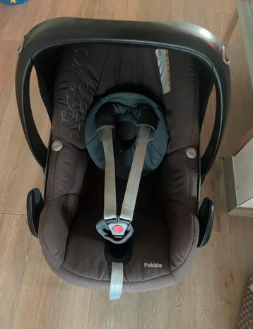 Maxi Cosi Pebble beschikbaar voor biedingen