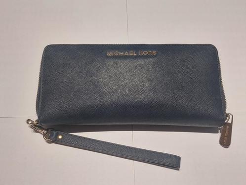 Portefeuille Michael Kors, Bijoux, Sacs & Beauté, Porte-monnaie & Portefeuilles, Utilisé, Bleu, Cuir, Enlèvement ou Envoi