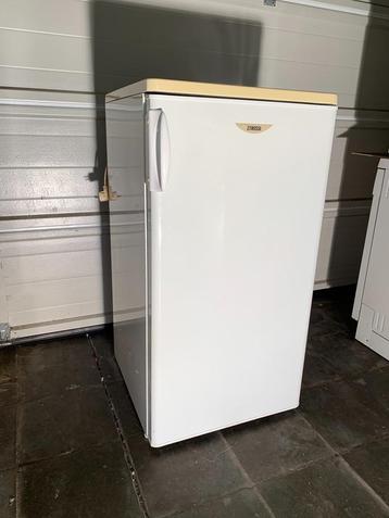 Zanussi kleine koelkast beschikbaar voor biedingen