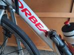 Taille 50, couleur rouge et blanc, marque ORBEA, Vélos & Vélomoteurs, Vélos | Hommes | Vélos de sport & Vélo de randonnée, Autres marques