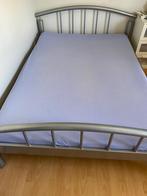 Bed met matras, Gebruikt, 140 cm, Metaal, Ophalen
