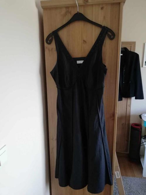 Jurk, linnen, zwart, stijlvol gekleed en al in solden, Kleding | Dames, Jurken, Nieuw, Zwart, Knielengte, Ophalen of Verzenden