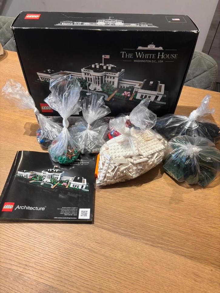 Lego 21054, Kinderen en Baby's, Speelgoed | Duplo en Lego, Zo goed als nieuw, Lego, Ophalen