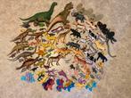 Lot animaux / dinosaures 92 pièces mix
