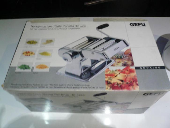 Gefu: pasta perfetta de luxe pastamachine, Huis en Inrichting, Keuken | Potten en Pannen, Zo goed als nieuw, Ophalen