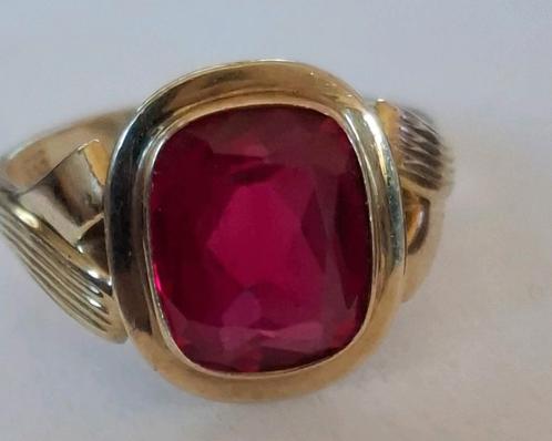 Natuurlijke IF Robijn. Helemaal zuiver, Birma Robijn., Antiek en Kunst, Antiek | Zilver en Goud, Goud, Verzenden
