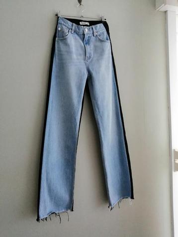 leuke jeansbroek  Pull & Bear  EUR 32, Pull & Bear, Enlèvement ou Envoi, Comme neuf, Bleu