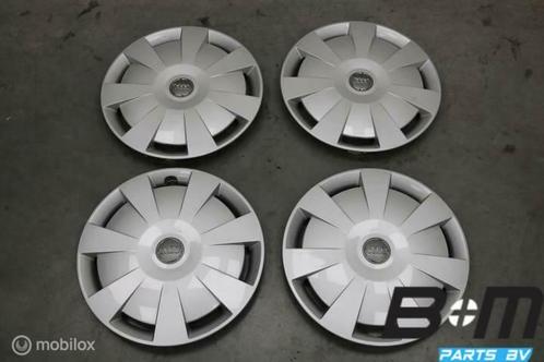 Set 16 inch wieldoppen Audi A3 8V 8V0601147D, Auto-onderdelen, Overige Auto-onderdelen, Gebruikt