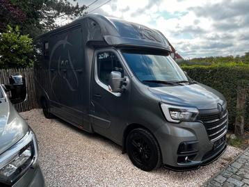 Krismar 2023 paardencamionette zoals nieuw 28000km beschikbaar voor biedingen