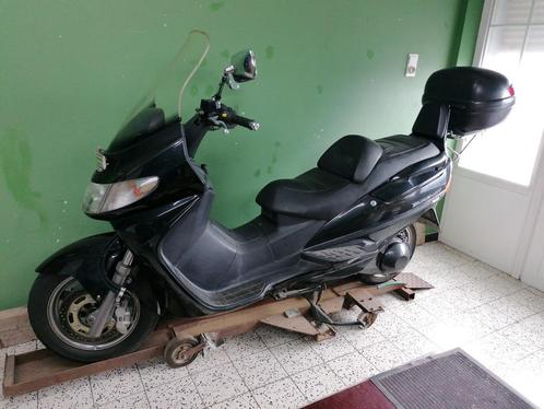 Moto Suzuki BURGMANM 400cc type scooter - en excellent état, Motoren, Motoren | Suzuki, Particulier, Overig, 12 t/m 35 kW, 1 cilinder