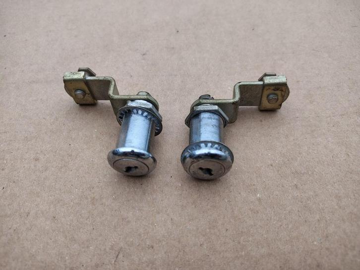 2x Sloten Seeburg LPC1 (1963) jukebox, Collections, Machines | Jukebox, Seeburg, Envoi