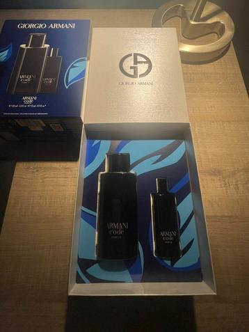 ARMANI CODE LE PARFUM 125 ml, Handtassen en Accessoires, Uiterlijk | Parfum, Ophalen, Nieuw