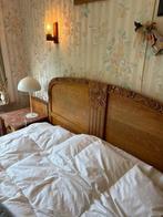 Bed van Slaapkamer (met kaptafel met rood-roze marmer bladen, Huis en Inrichting, Slaapkamer | Complete slaapkamers, Ophalen, Gebruikt