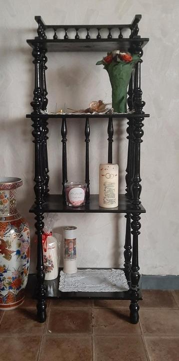 Etagere of rek voor partituren, planten, handdoeken ... beschikbaar voor biedingen