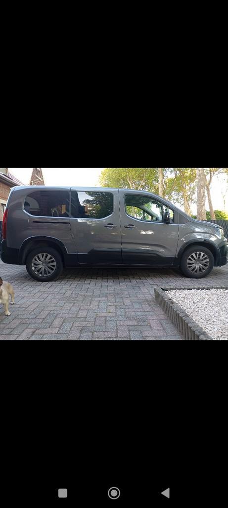 **Peugeot Rifter 1.2 Essence — 7 places — 2023, Autos, Peugeot, Particulier, Rifter, Caméra de recul, Air conditionné, Barres de toit