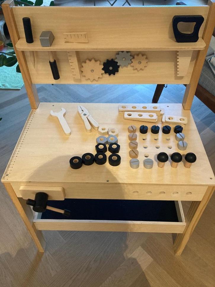 Houten werkbank Petite Amélie, Kinderen en Baby's, Speelgoed | Speeltafels, Gebruikt, Ophalen