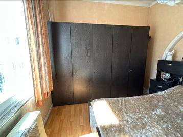 Volle kamer beschikbaar voor biedingen