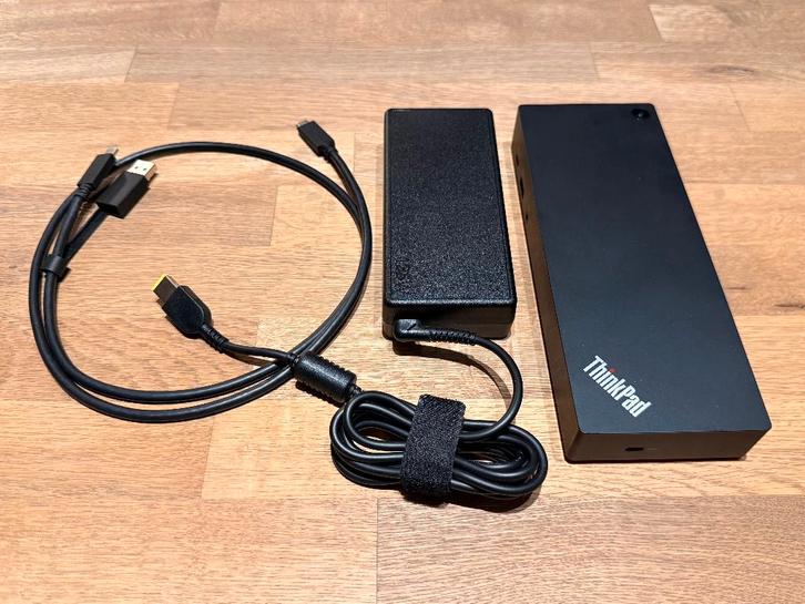 Lenovo ThinkPad USB-C docking, Computers en Software, Dockingstations, Zo goed als nieuw, Docking station, Harde schijf, Laptop