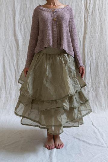 les ours YUNA Gilet manches longues boutons bois CHINÉ VIEUX beschikbaar voor biedingen