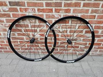 Racefiets wielen Mavic voor Disc en steekassen beschikbaar voor biedingen
