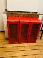Knalrode vintage brandweerkastjes, Huis en Inrichting, Ophalen, Gebruikt, Glas, Met deur(en)