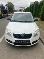 Skoda Fabia1.2 HTP + Keuring/ Carpass - Garantie, Voorwielaandrijving, Stof, Zwart, Wit