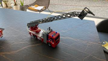 Brandweerwagen  beschikbaar voor biedingen