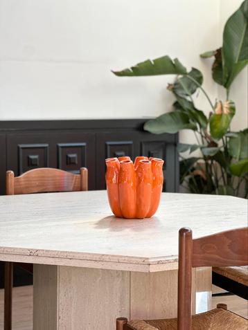 Tulpenvaas door Daan Kromhout, handgemaakt, Enlèvement