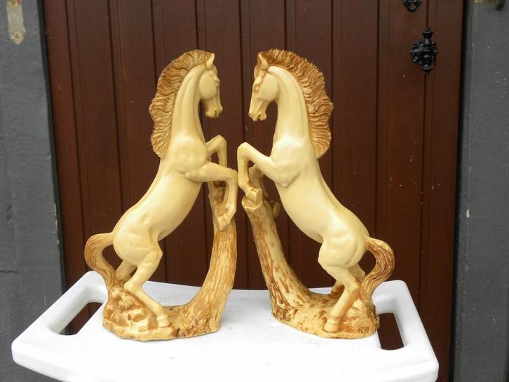 Statues de cheval debout en Albâtre, Verzamelen, Overige Verzamelen, Zo goed als nieuw, Ophalen