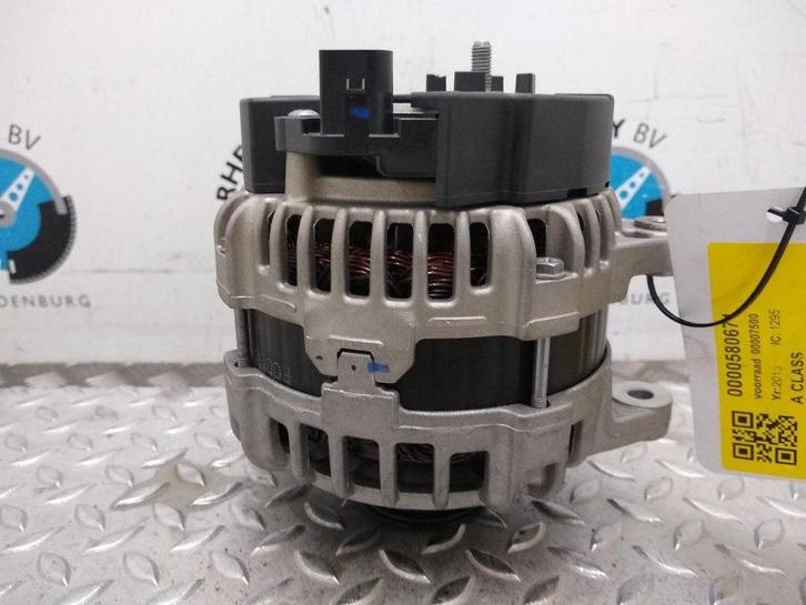 MERCEDES A CLASS [ALTERNATOR] 2015, Autos : Pièces & Accessoires, Moteurs & Accessoires, Utilisé, ARN reconnu, Stiba membre, Reconnu durable