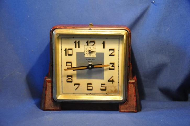 §  reveil art deco bayard en bakelite, Antiek en Kunst, Antiek | Klokken, Ophalen of Verzenden