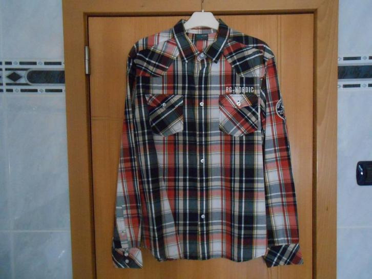 Nieuw lot herenkleding maat Medium/large, KOOPJE, Kleding | Heren, Heren-kledingpakketten, Nieuw, Ophalen of Verzenden