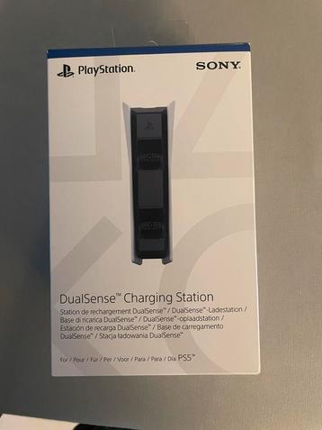 Oplader PS5 controllers  beschikbaar voor biedingen