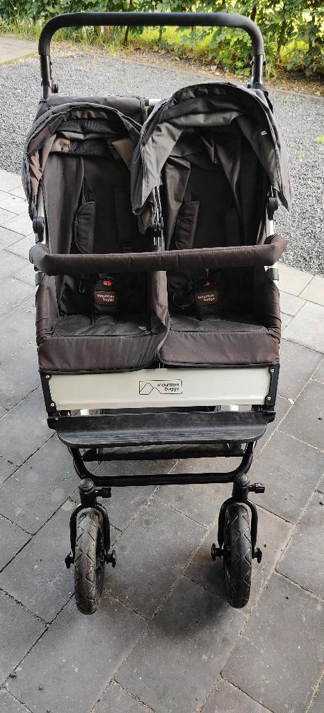 Mountain Buggy Duet, Kinderen en Baby's, Buggy's, Gebruikt, Overige merken, Duomodel, Zonnekap, Ophalen